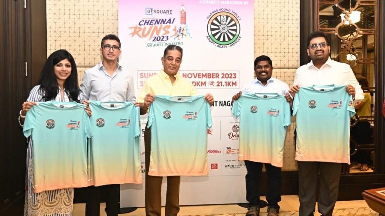 Kamal Haasan Unveils the Official T-Shirt for ‘Chennai Runs’ Marathon 2023