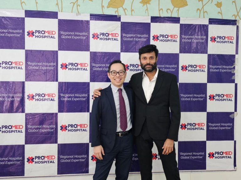 At the GLOBAL Basics to Advanced CTO Workshop Dr. Arun Kalyanasundaram and Dr. Wataru Nagamatsu, APCTO Club Director, Japan